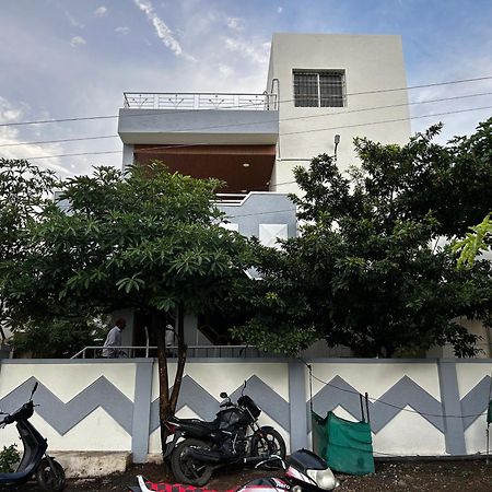 Vatavriksha Guest House,Akkalkot Akalkot Εξωτερικό φωτογραφία