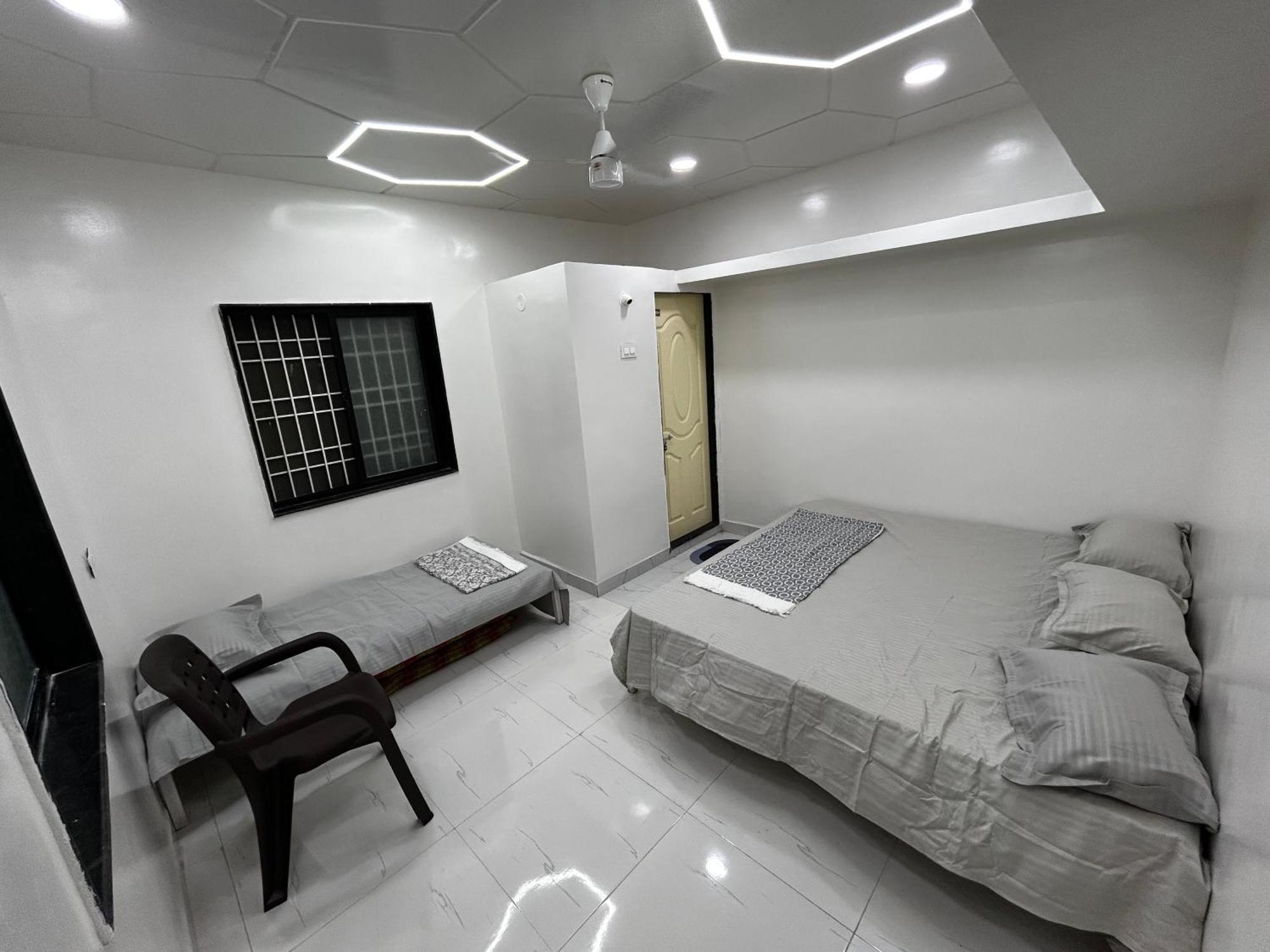 Vatavriksha Guest House,Akkalkot Akalkot Εξωτερικό φωτογραφία